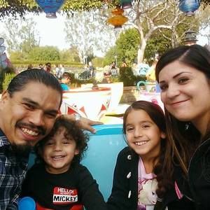 Meet your Posher, Leonor