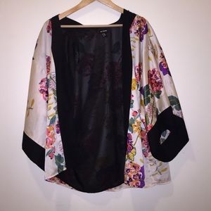 H&M collection floral kimono