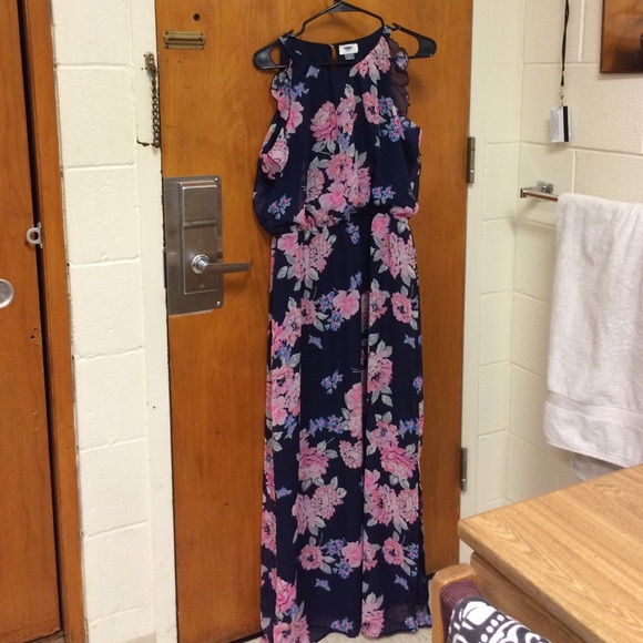 Old Navy | Sleveless Floral Maxi Dress