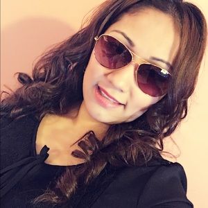 Meet your Posher, Emma