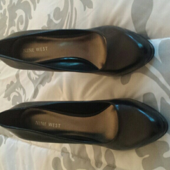 Black Nine West Pumps