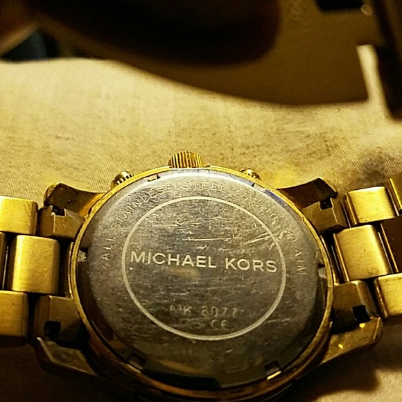 MK Chronograph Gold watch - Picture 2 of 2