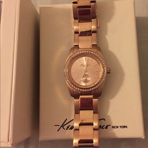 🚫SOLD🚫Kenneth Cole rose gold watch