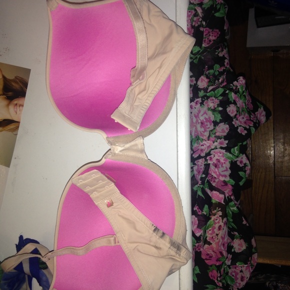 Nude VS Pink push up bra - Picture 2 of 4