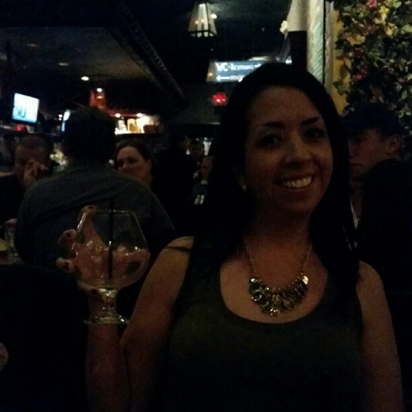 Meet your Posher, Nathalia - Picture 1 of 1