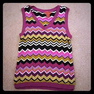 * Knit chevron vest *