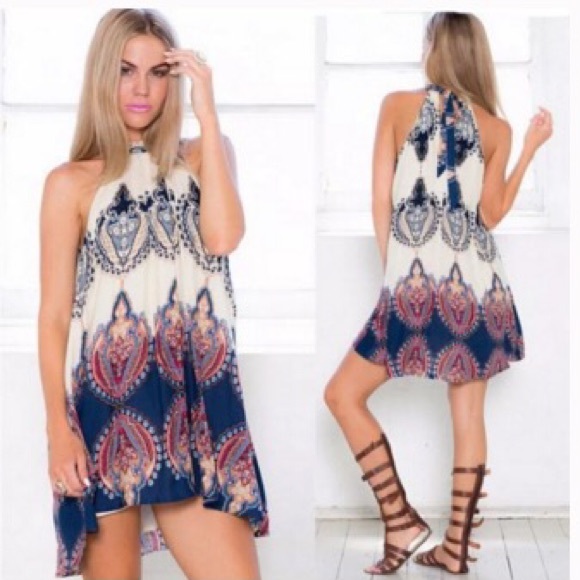 ❣️FLASH SALE❣️TUNIC - Picture 2 of 4