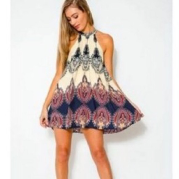 ❣️FLASH SALE❣️TUNIC - Picture 3 of 4