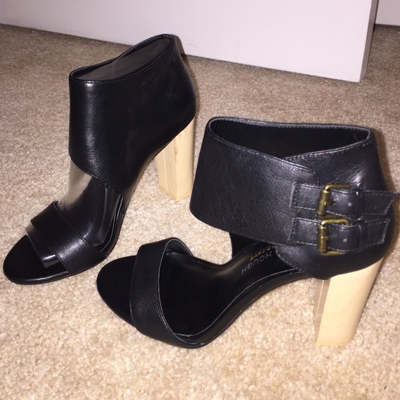 EXCLUSIVE Julianne Hough for Sole Society Heels