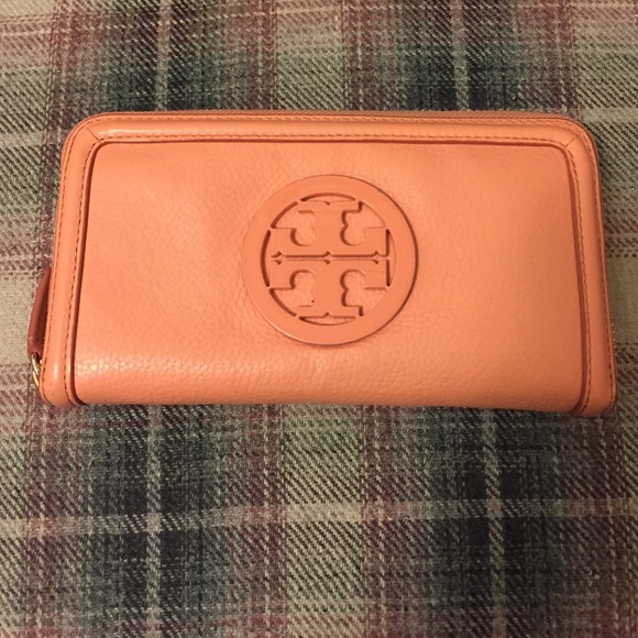 Tory Burch Handbags - Authentic Tory Burch continental zip around wallet