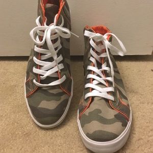 Canvas Camouflage Sneakers