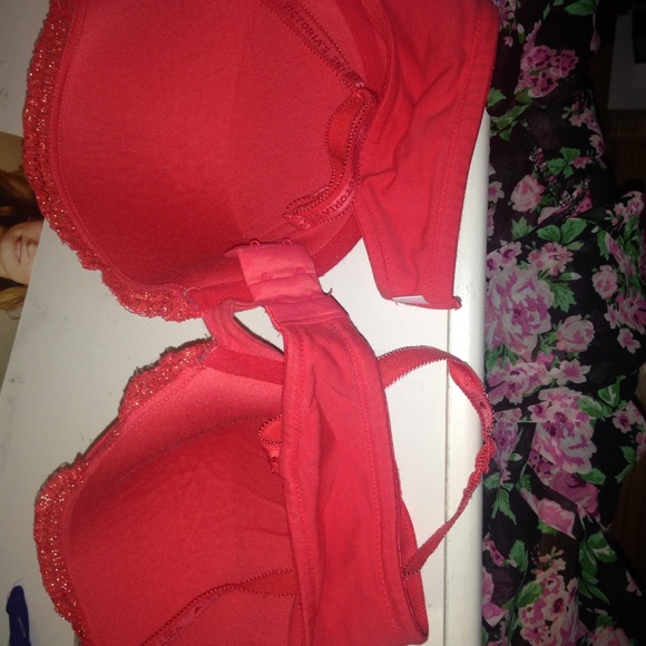 Coral VS push up bra - Picture 2 of 3