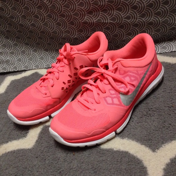 Nike Flex 2015 Run Sneakers