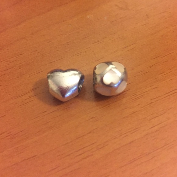🚫SOLD🚫Pandora smooth heart and love me charm
