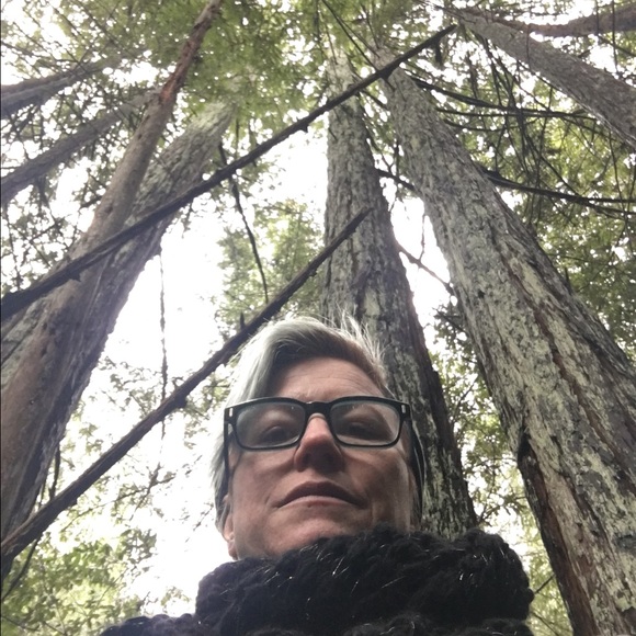 Meet your Posher, Lasara - Picture 4 of 4