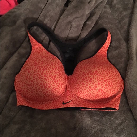 NWT Nike Sports Bra (Support)🎀
