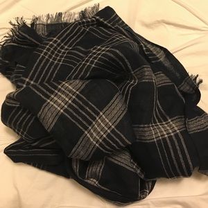 Massive lululemon scarf!