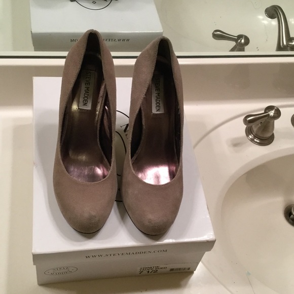 Steve Madden Pumps