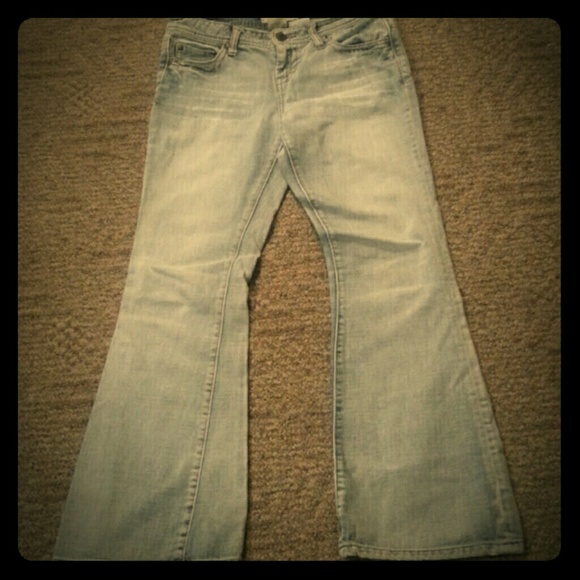 Mauruces, size 3 NWOT jeans