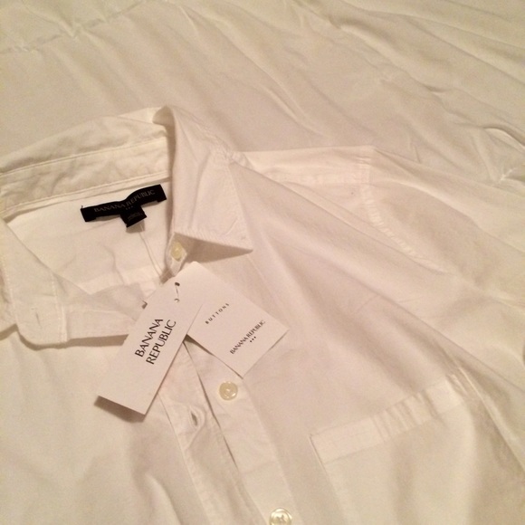 Banana Republic White Button Up Work Shirt