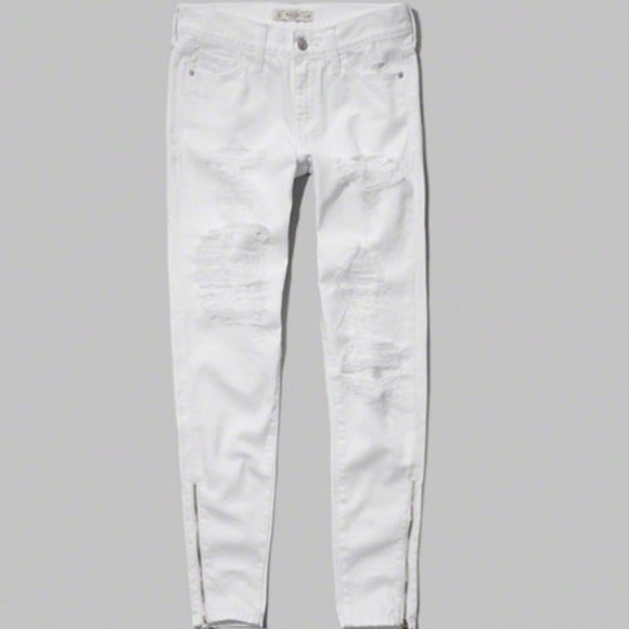 Ripped boyfriend jeans