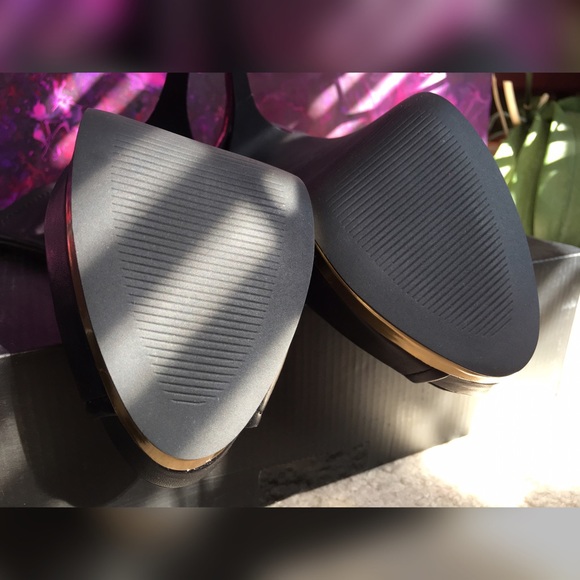 Colin Stuart Black & Gold Peep-Toe Boots - Picture 4 of 4