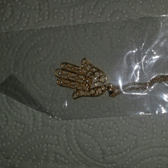 SALE!!!Hamsa Hand Of Fatima Lucky Pendant - Picture 2 of 2