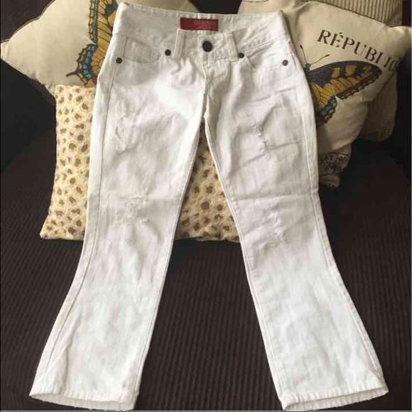 🎉Beautiful Guess White Jeans🎉 Summer