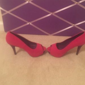 Size 8/5 shoes