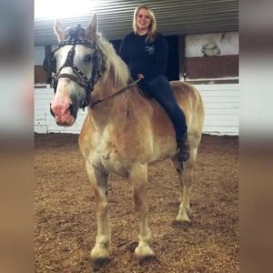 Meet your Posher, Kelly