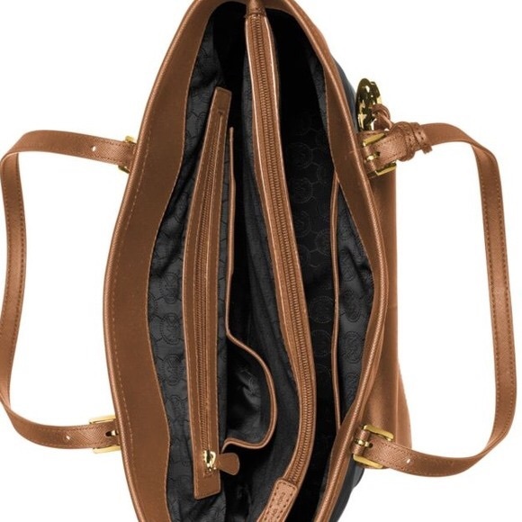 Michael Kors Jet Set in Large Black Nylon - Picture 2 of 4