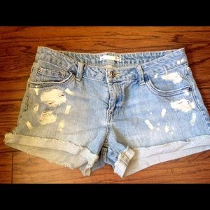 SOLD on Ⓜ️ Distressed Jean Shorts