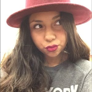 Meet your Posher, Sabrina