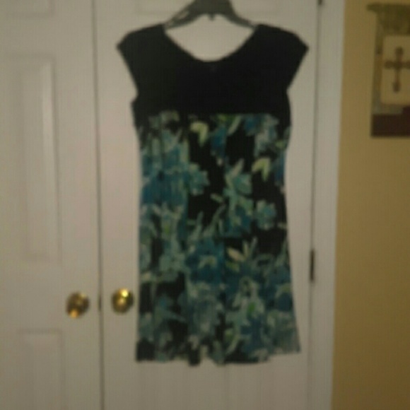 Silky cap-sleeved dress