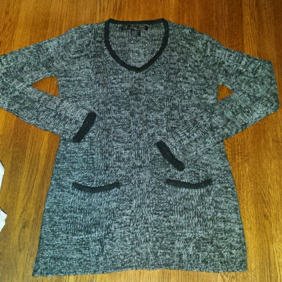Maternity clothing