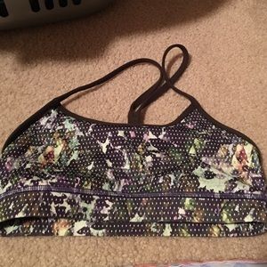 Lululemon sports bra
