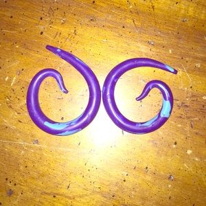 Large spiral stretchers gauge