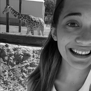 Meet your Posher, Mikayla