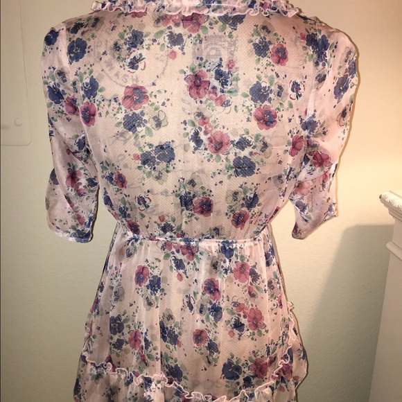 Floral blouse - Picture 3 of 4
