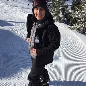 Meet your Posher, Cynthia