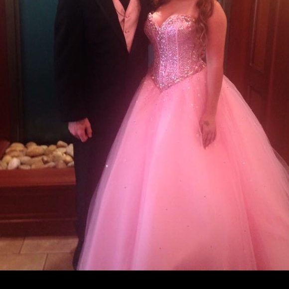 PROM DRESS - Picture 2 of 2