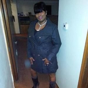 Meet your Posher, Danyelle