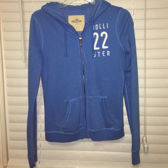 Hollister sweater