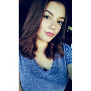 Meet your Posher, Cassandra