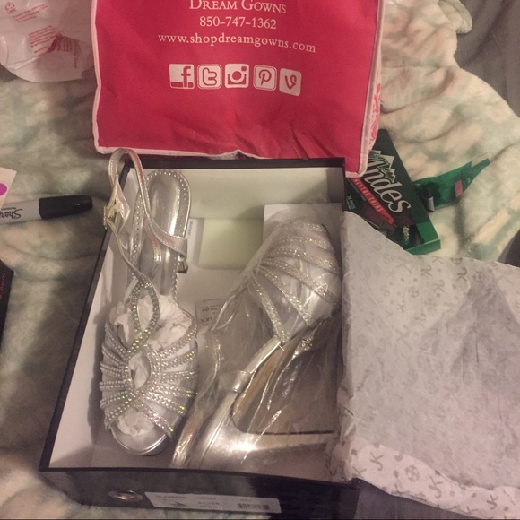 Prom shoes - Picture 1 of 1