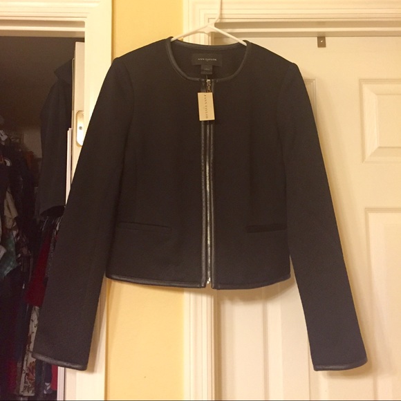 ANN TAYLOR - BRAND NEW Black jacket/blazer