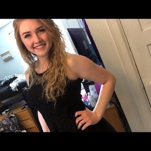 Meet your Posher, Allyssa