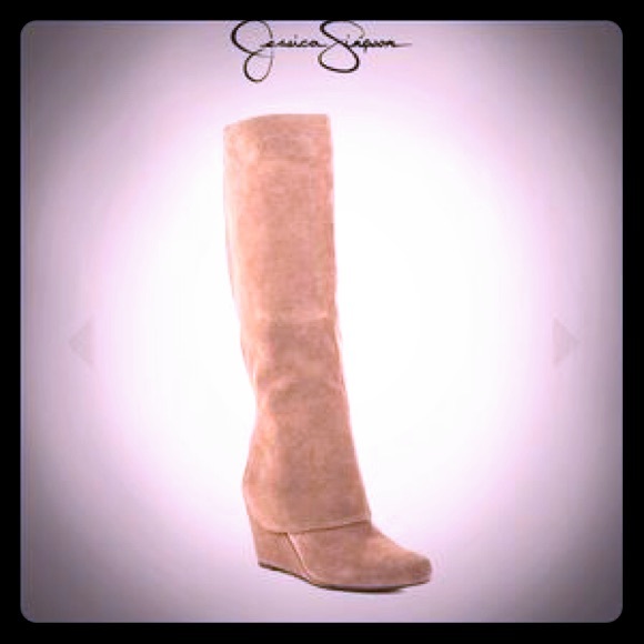 ❤️NWT Jessica Simpson Riese Boot in Slater Taupe!