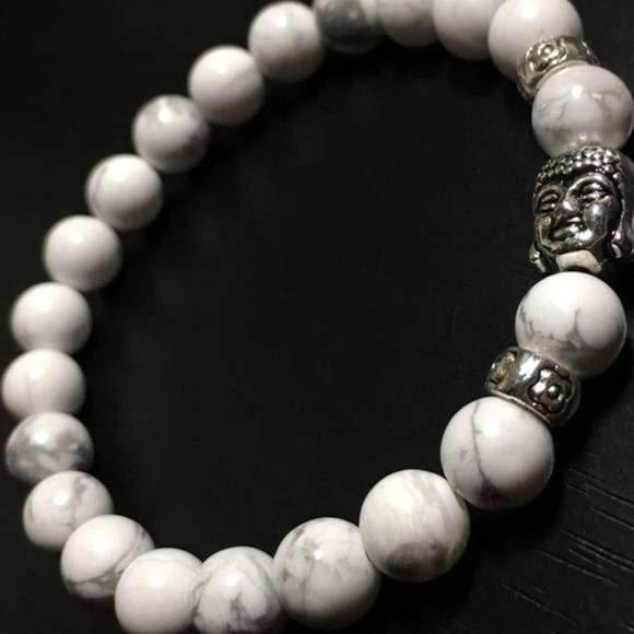 💕White Lucky Lava Stone Buddha Bracelet - Picture 3 of 3