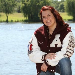 Meet your Posher, Elizabeth